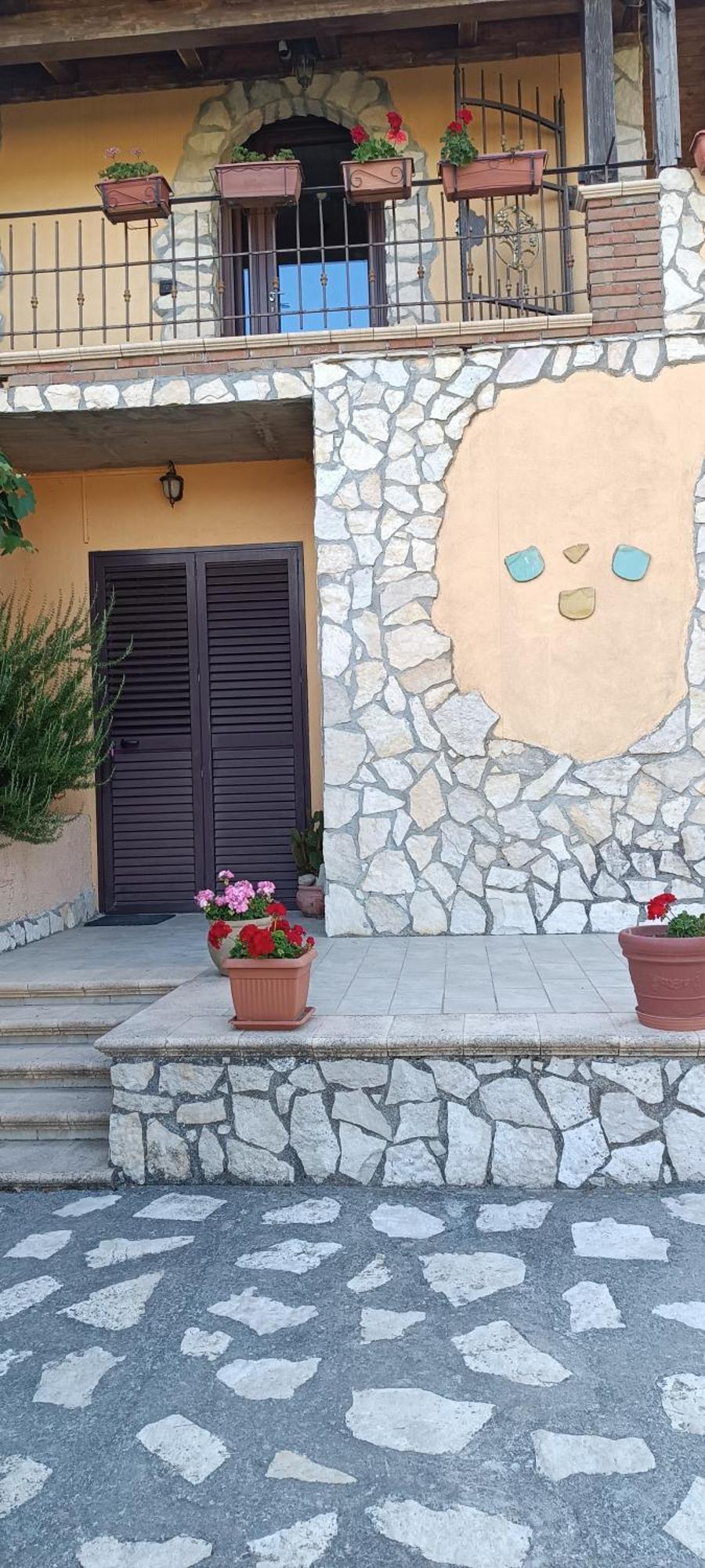Dolcedorme Del Pollino Bed & Breakfast โมราโนคาลาโบร ภายนอก รูปภาพ